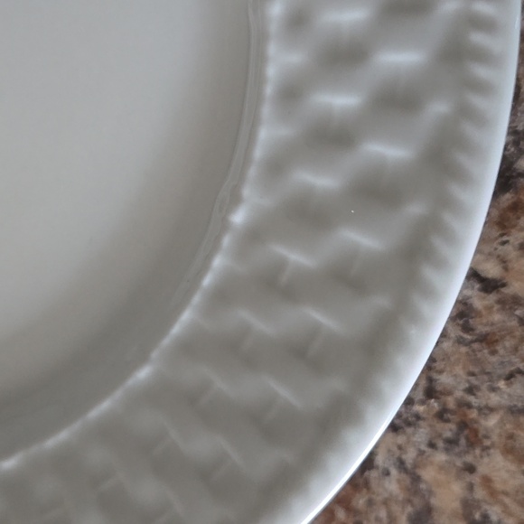 Plates - Picture 2 of 5